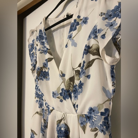 Lulu’s Blue Floral Dress - Picture 3 of 7